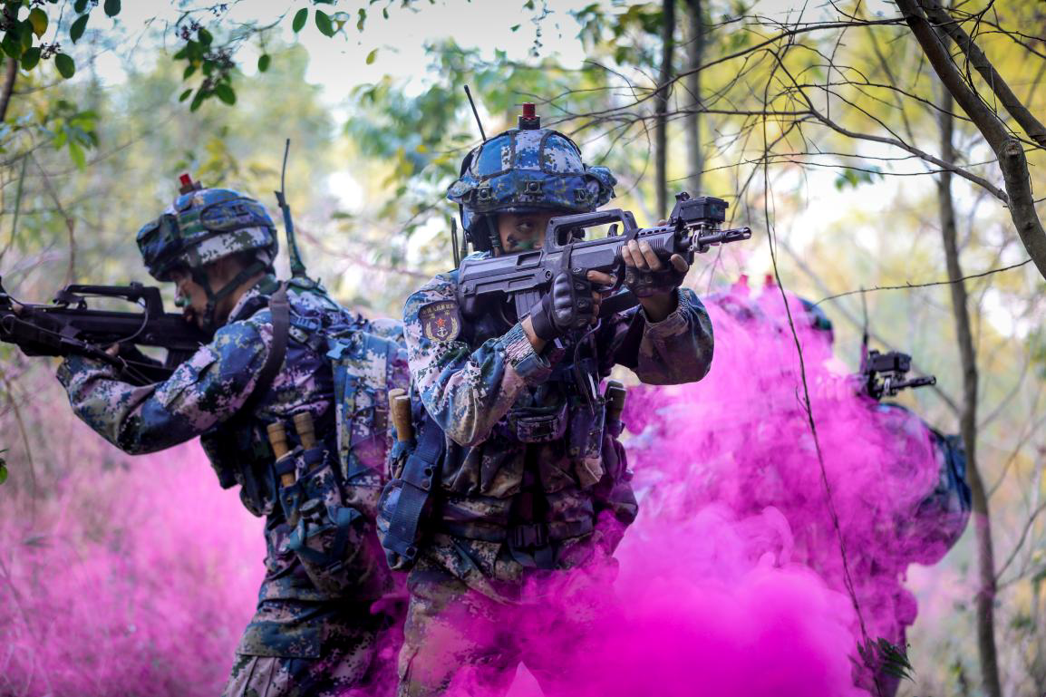 大片来袭!海军陆战队综合演练掠影|海军陆战队_新浪新闻