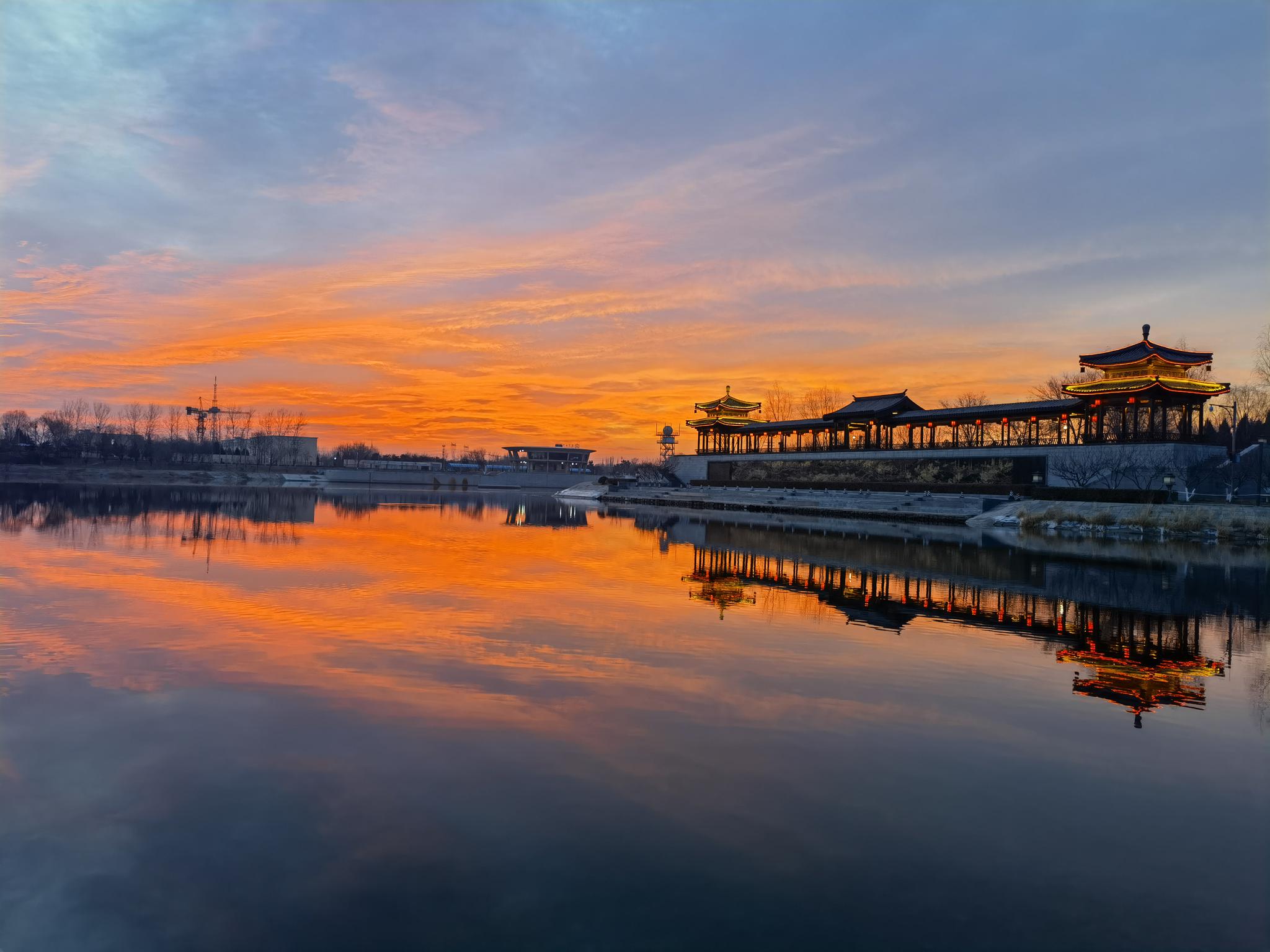 大运河今晨惊鸿一瞥:"霞"情一往,云可赠人