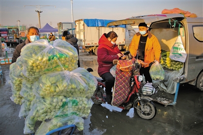 春节后新发地蔬菜供应量同比增两倍