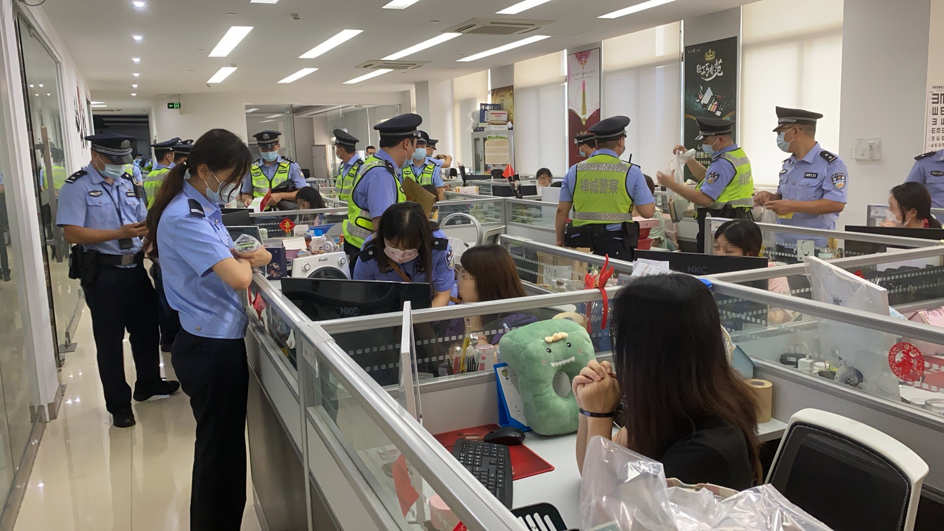 广东2020年侦破涉疫情经济犯罪案件536起 破获地下钱庄案件93宗