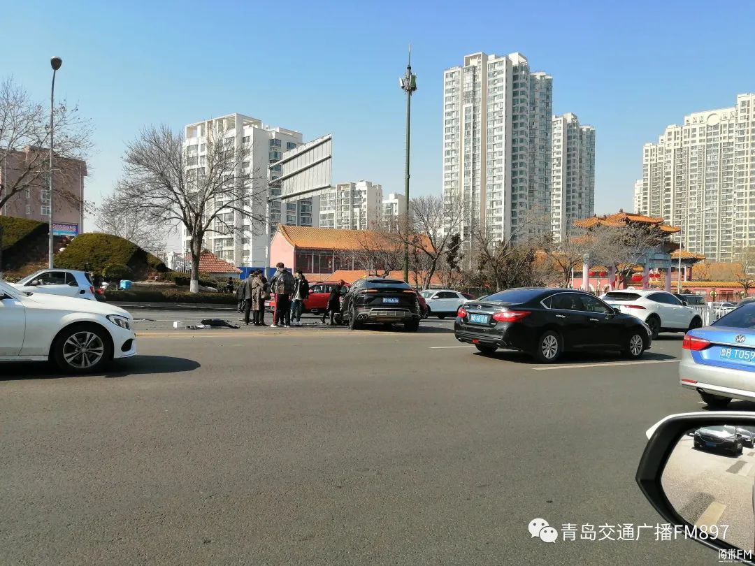 拥堵发生一起交通事故福州北路靠近敦化路路段2月19日下午1点30分左右