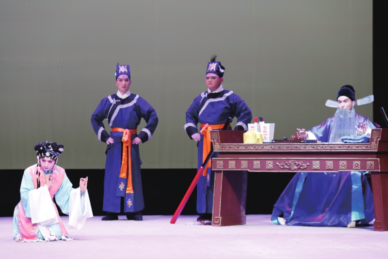 苏剧《十五贯》惊艳亮相|十五贯_新浪新闻