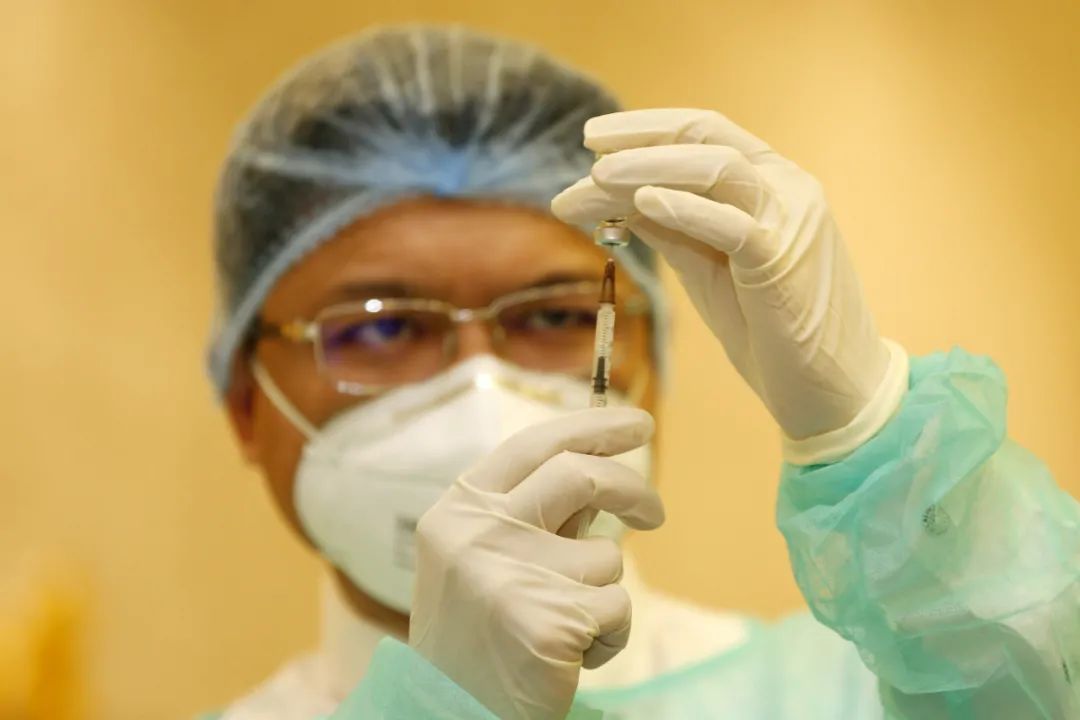 数十名中国人在柬埔寨确诊新冠与这家夜店有关