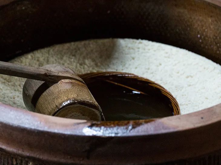 古法手酿米酒微醺养人回味绵长