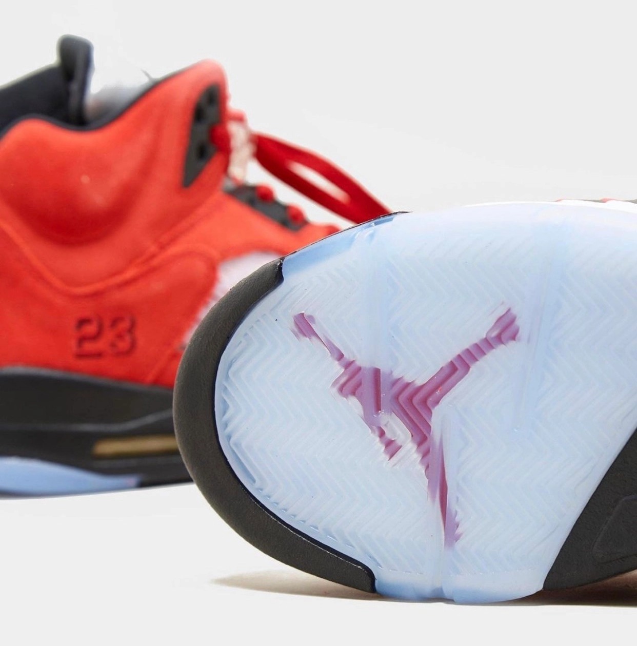 今年最值得买的aj之一愤怒的公牛实物细节曝光