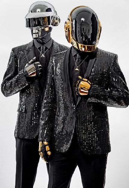 蠢朋克乐队宣布解散李现发文感慨原来机器人也会解散