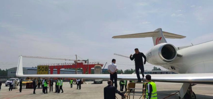 成都“顶级公务机被天降异物击穿”原因查明 修复需1.8亿