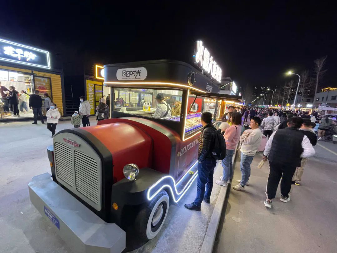潍坊这处老夜市回归换了名美了颜变身魅力街区