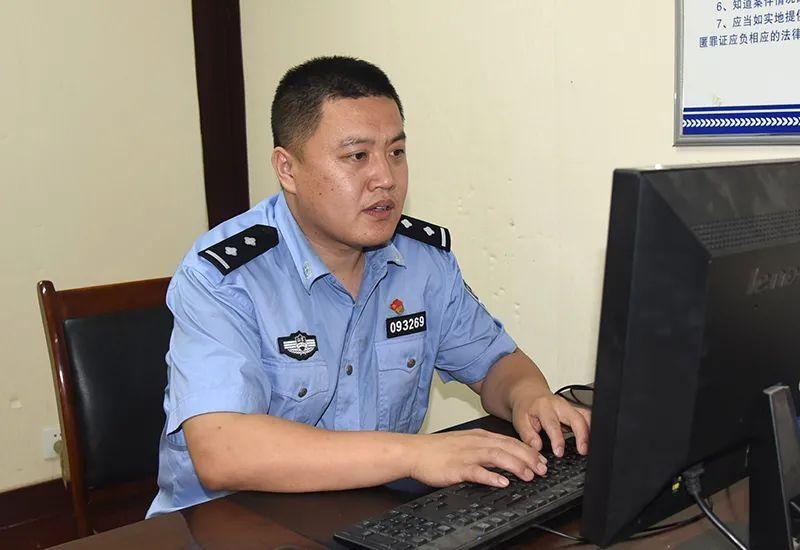 警营80"90"|赵雷:惩治犯罪不是终点|赵雷|嫌疑人|案件_新浪新闻