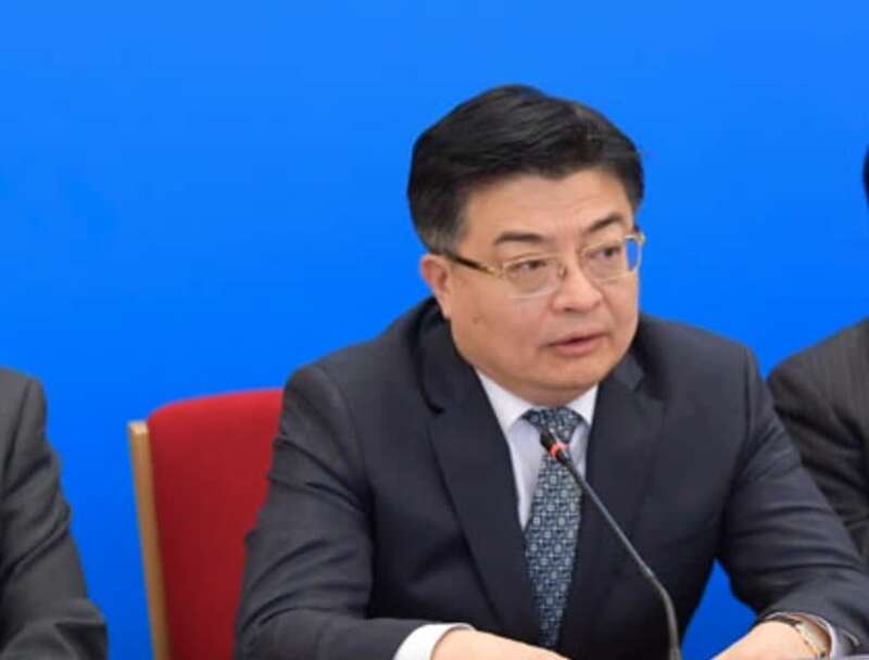 马毅表示,为破解长江"无鱼"之困,长江保护法明确要求农业农村部会同有