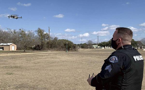 “警员的安全最重要”美国一警局买大疆无人机 用了一年感觉超值