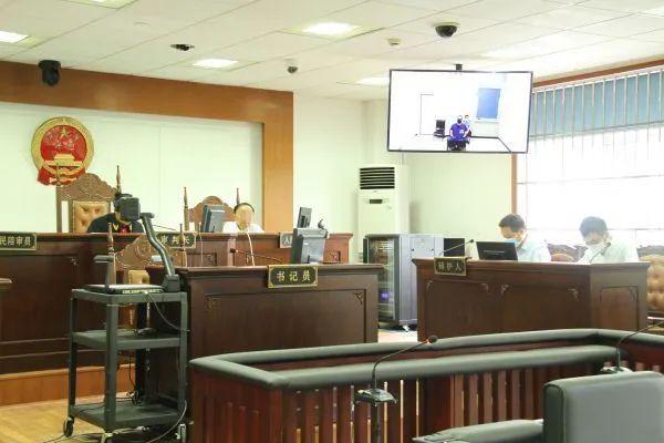 房地产国企老总“炒房”炒来一间牢房