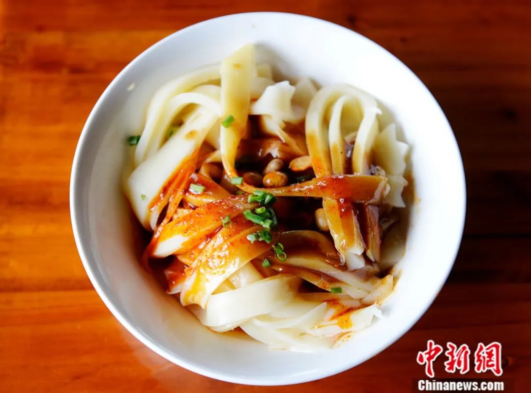 鸭溪凉粉.胡志刚 摄