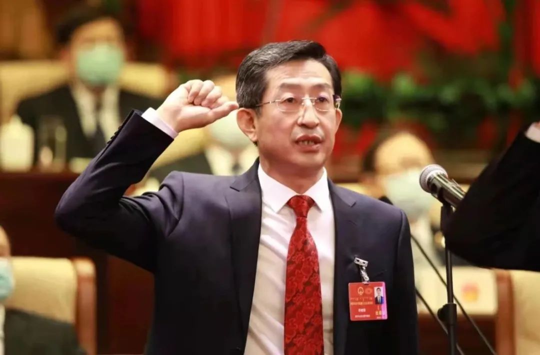 李继荣当选内蒙古呼伦贝尔市人大常委会主任