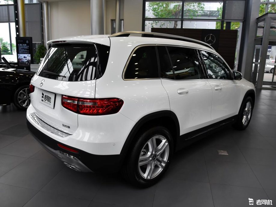 减少一个后排usb插口2021款奔驰glb售2928万起