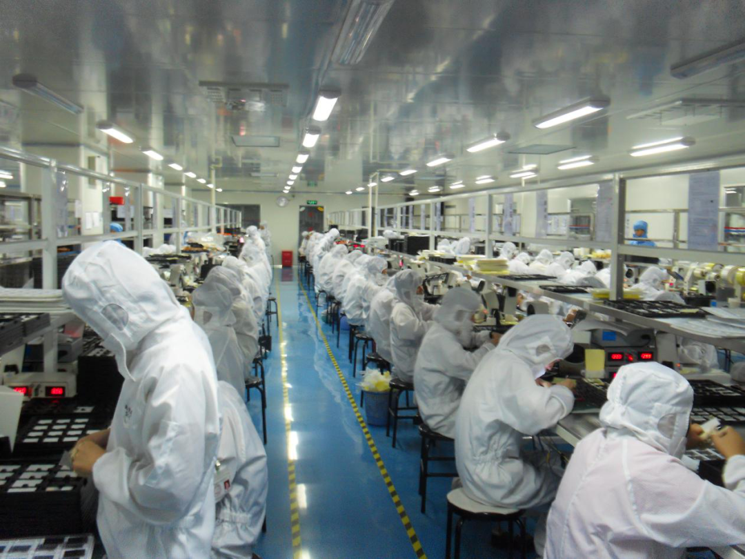 （南极光组装车间，2009年时期 图/南极光）