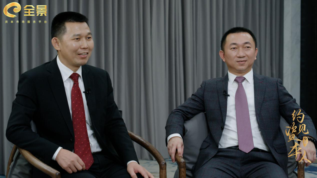 “四五百家同行倒下了，他们亲戚创业16年敲响上市宝钟|约见•资本人