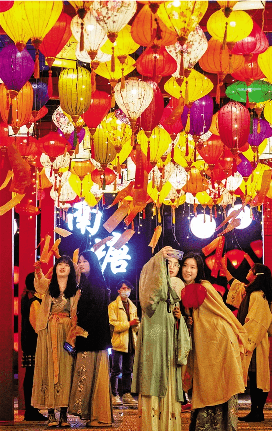 赏花灯猜灯谜包汤圆浙里元宵这样过