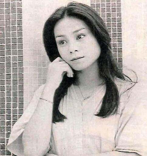 tvb特辑悼念吴孟达,公开他三位配偶生活照,双胞胎女儿首曝光