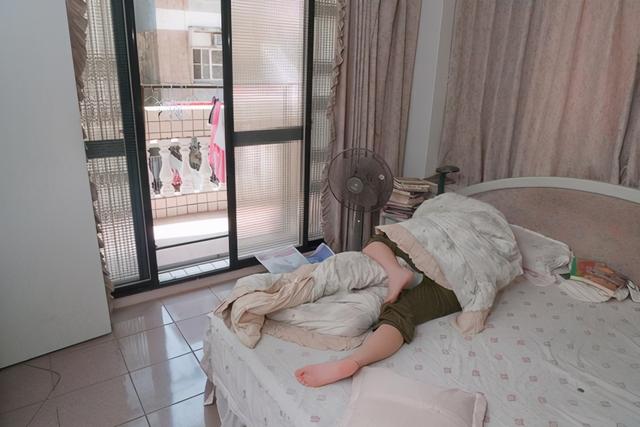 经常睡懒觉的人,当你知道睡懒觉有这4大危害后,还敢这么做吗?