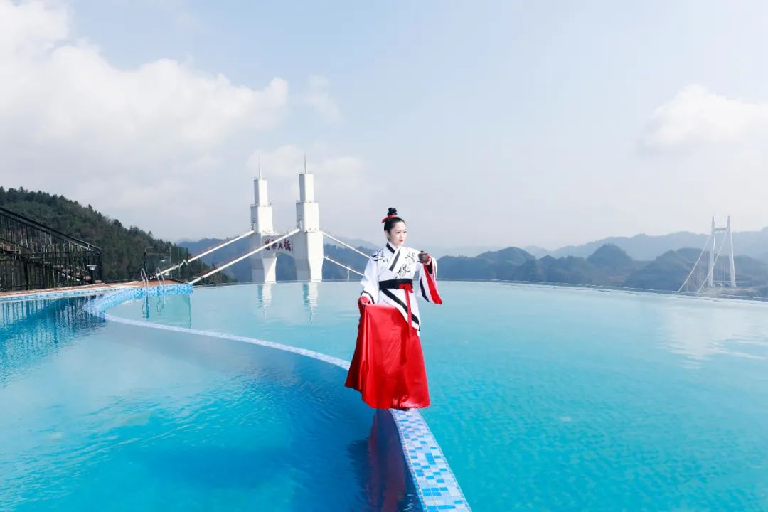 今年,就留在吉首这儿过年吧!