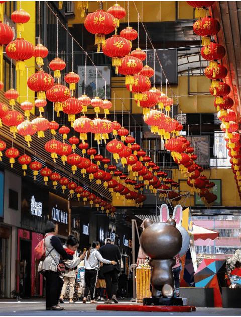 靓!春节将至,红色成了长安街头最亮眼的一抹底色