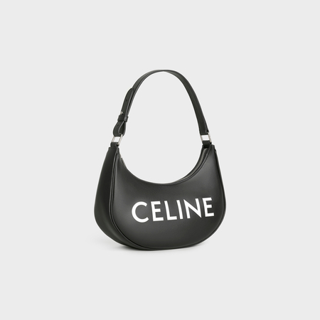 图片来源：CELINE