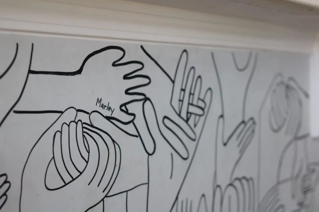 世界的好室 | 珠宝设计师的家,没点吸睛色彩怎么行!|珠宝|设计师|罗利