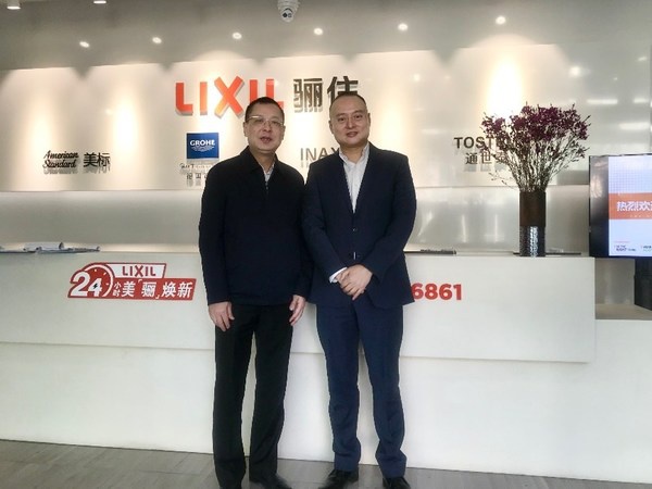 徐汇区委办公室主任施斌,徐汇区商务委员会主任董文曜,徐家汇商城