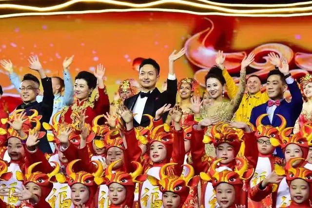 群星璀璨今晚2130登场的2021丝路嘉年华丝路云春晚渲染陕西年味