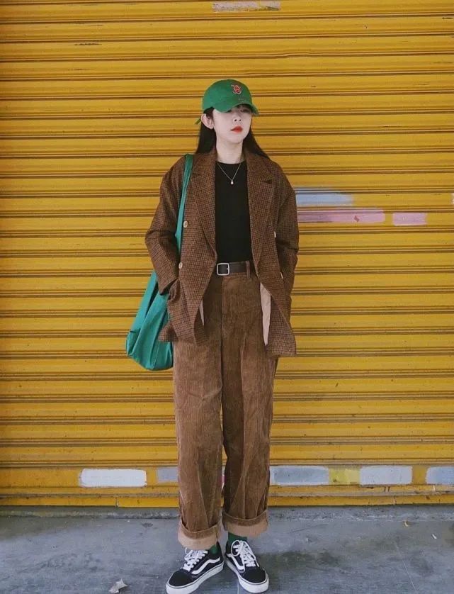 超流行文艺复古风穿搭,随便穿穿都洋气 !