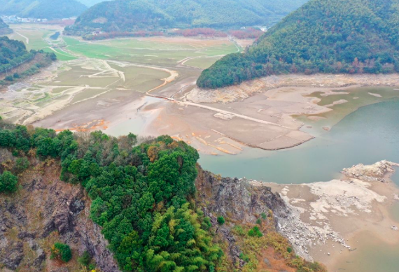 宁波水库的水位,比十余年来所见都要低.资料图