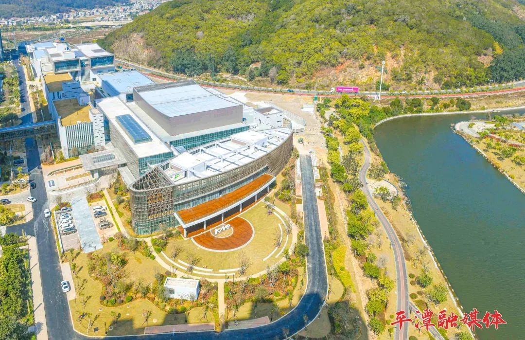 平潭金井新城市民运动中心完工