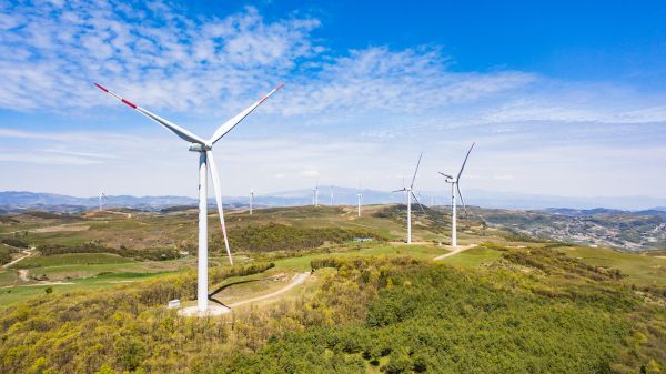 中国清洁能源纪录创新高 风电新增装机容量4800万千瓦