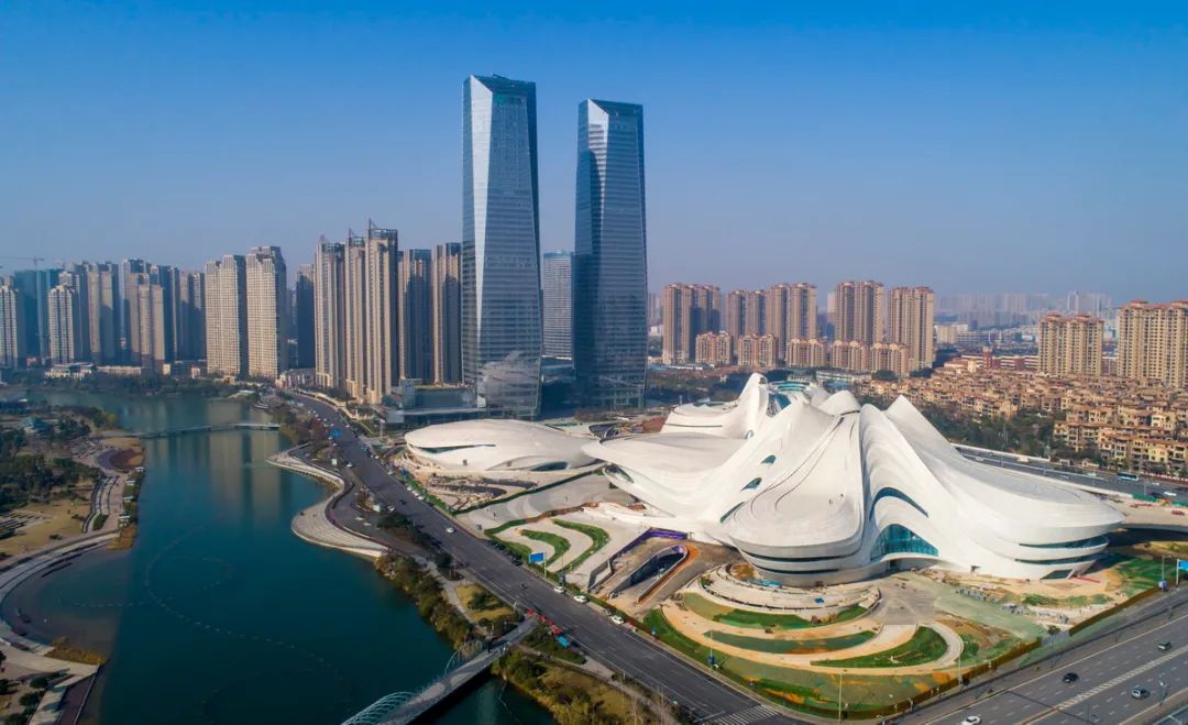 长沙有多牛万茜说手可摘星辰视频