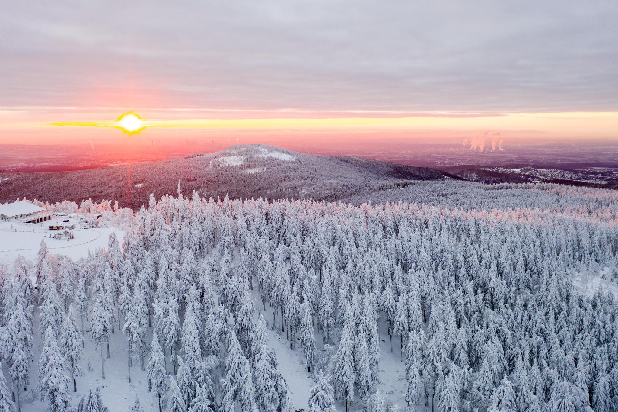 云游宅家赏冬日美景看白色童话世界