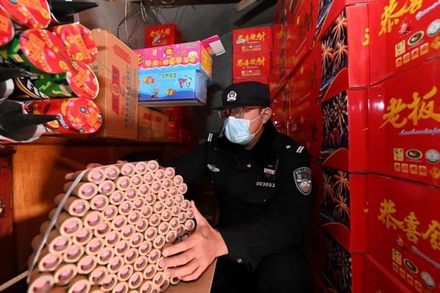 北京：举报非法储存销售烟花爆竹有功人员 最高奖励2万元