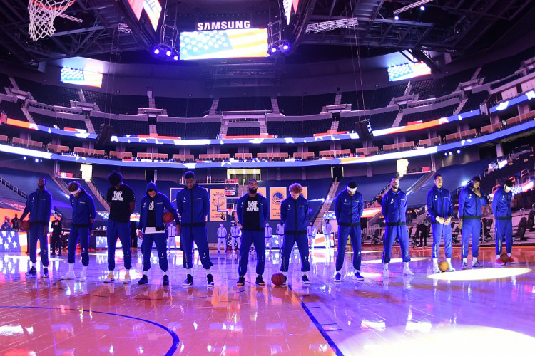 团队篮球回来了!勇士9人出场7人得分上双 全队正负值均高于10