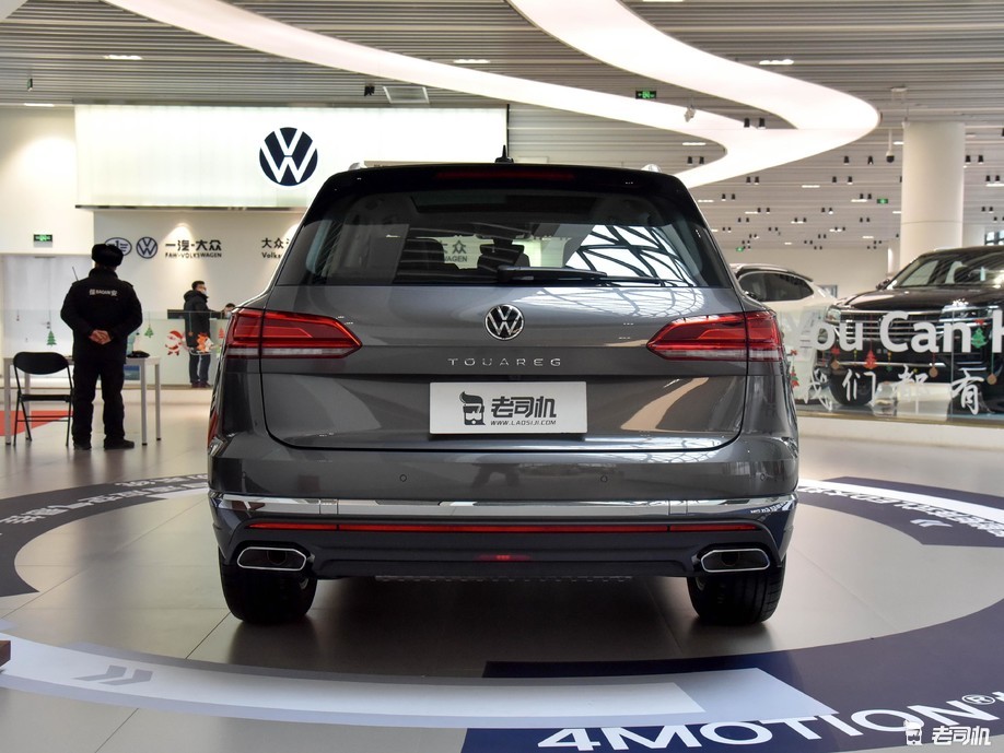 外观霸气空间领先 小哥带你一起看大众途锐