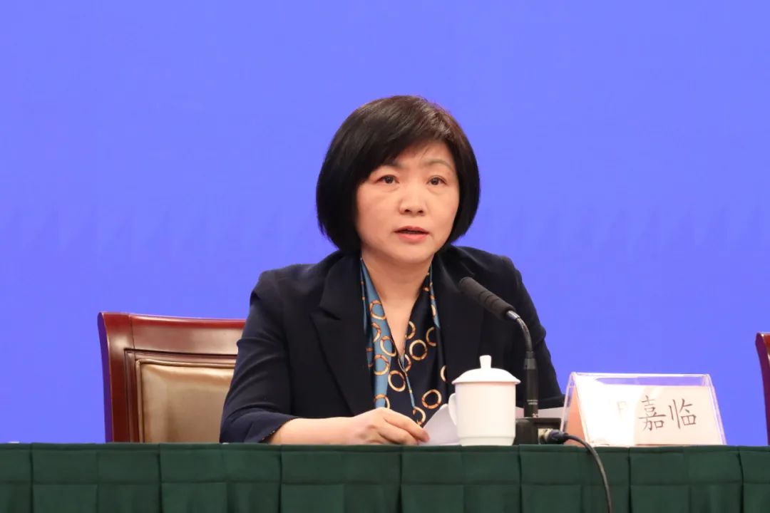 地方站>正文>发布会现场,省防控工作领导小组办公室常务副主任,省政府