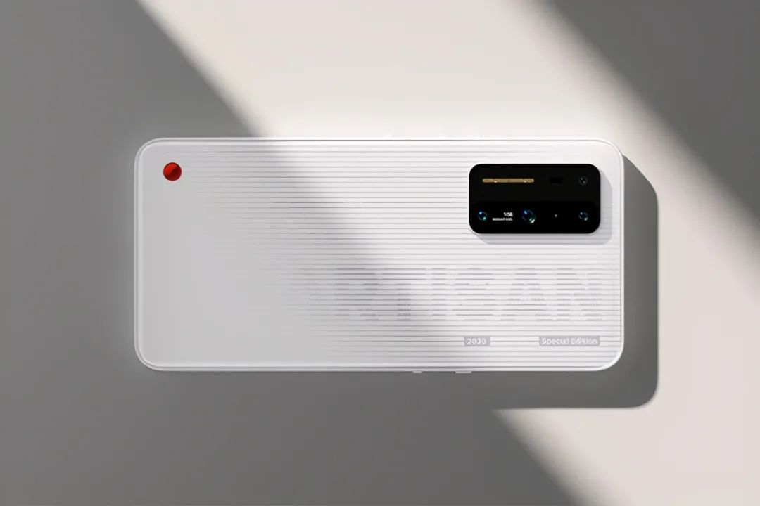 这个真是绝版坚果r2顶配纯白色现货512gb顶配大容量