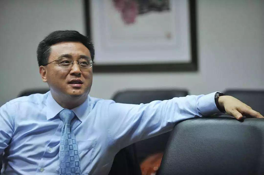 我国现代著名教育家与教育理论家,华东师范大学首任校长孟宪承.