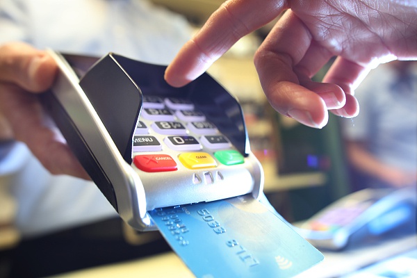 万亿信用卡之变：监管明确分期收入属于利息 不是手续费