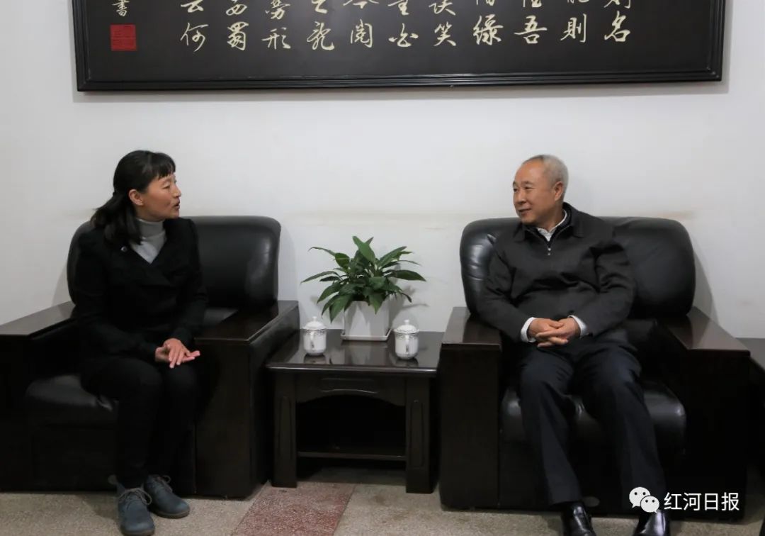 姚国华率队走访慰问我州有关专家学者