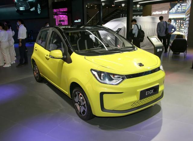 全新思皓e10x开启预售 售价3.99万起-新浪汽车