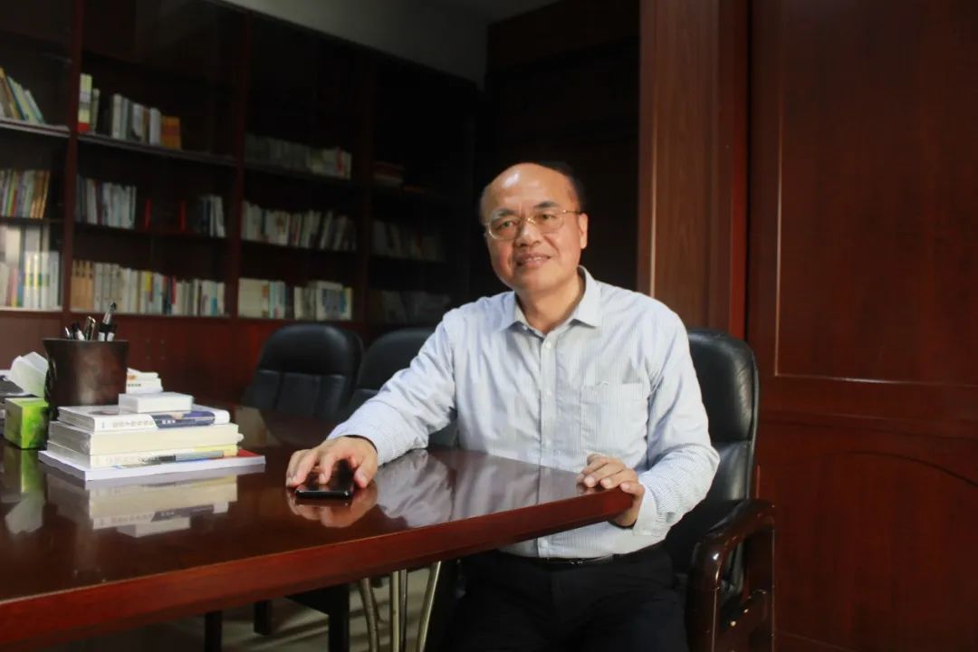 实访山海情陈金山原型之一烫嘴普通话只是第一关闽宁扬水站修得掉眼泪