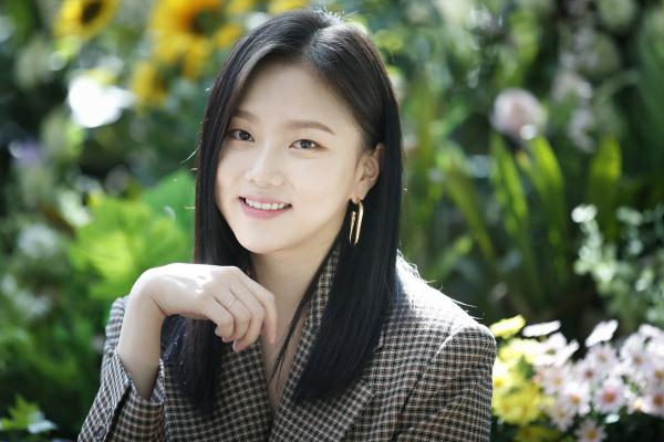 2021年3月10日,首尔,女子组合2eyes出身的演员郑多恩受访并拍摄写真.