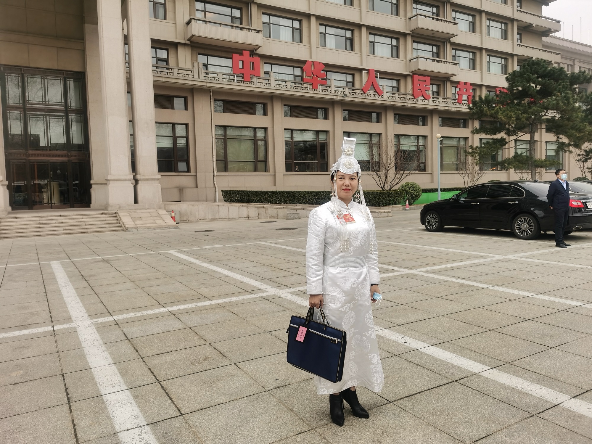 娜仁图雅代表诉讼不是总有输赢可以双赢多赢共赢