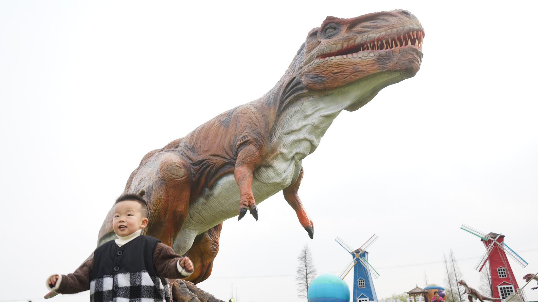 绍兴镜湖恐龙乐园图片