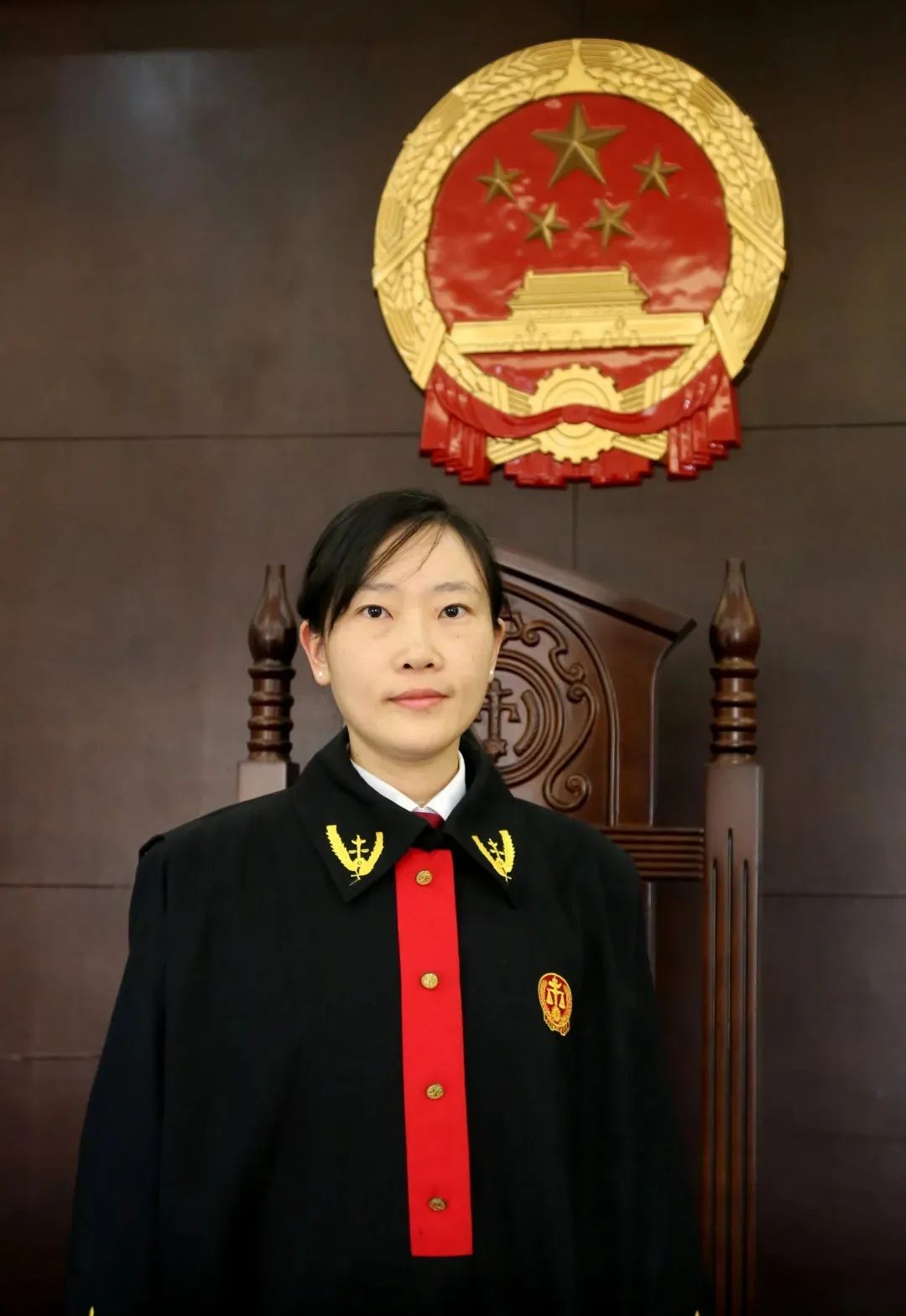 18岁高中毕业生醉驾，法官参照未成年人审判原则免其刑罚休闲区蓝鸢梦想 - Www.slyday.coM